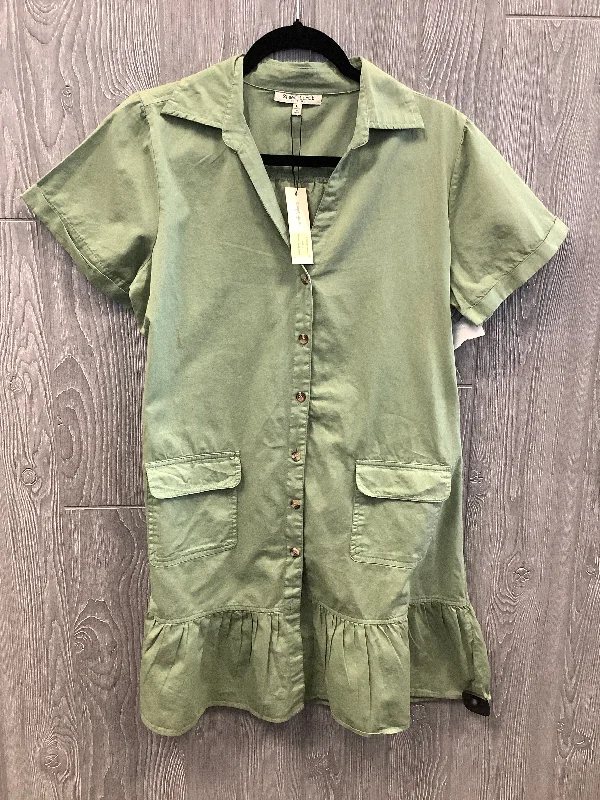 Dress Casual Short By Mph In Green, Size: L