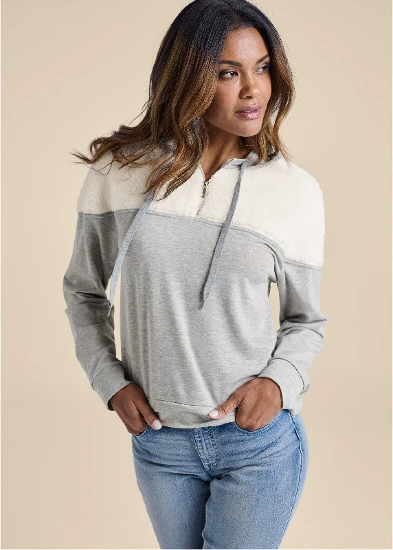 Sherpa Neck-Zip Sweatshirt - Off White & Heather Grey