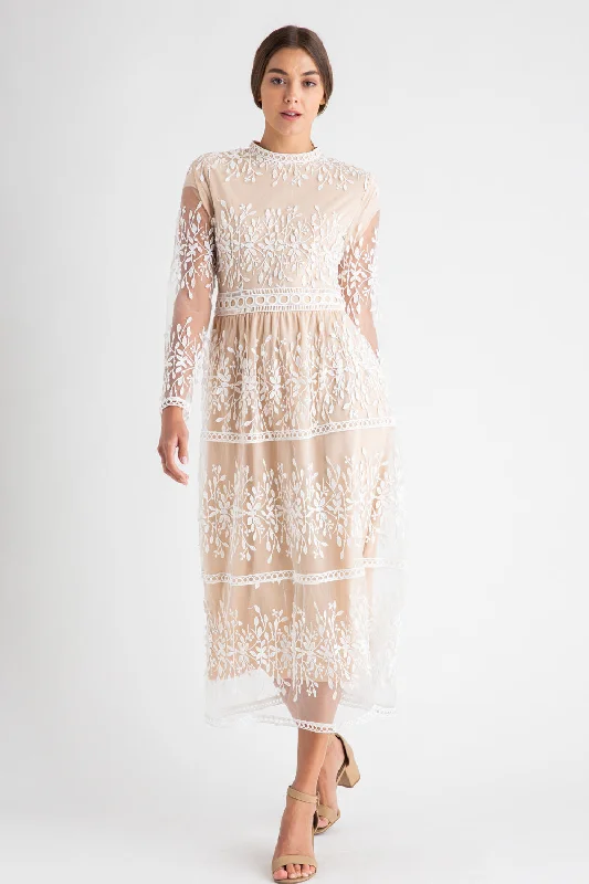 Noel Midi Lace Dress in Off White